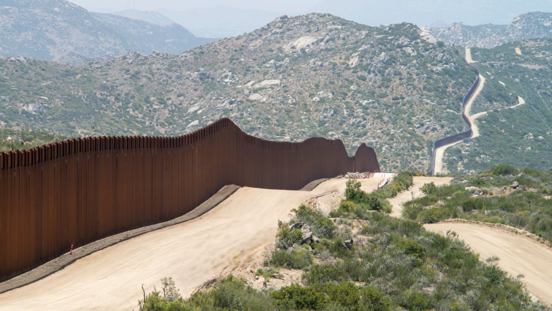 International border fence / wall